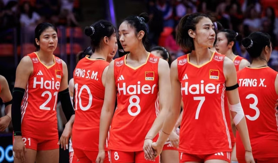 都太年轻了, 主攻手年轻