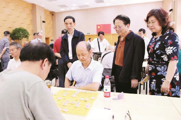 也因此认识