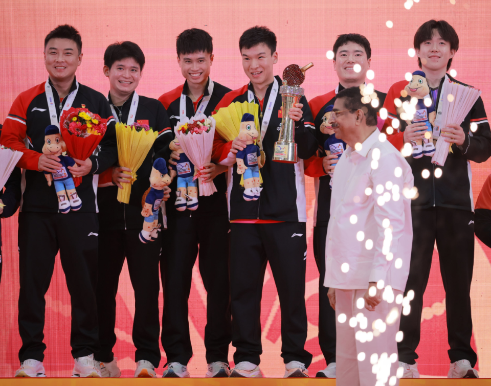 参加了, 岁与 参加了, 岁与