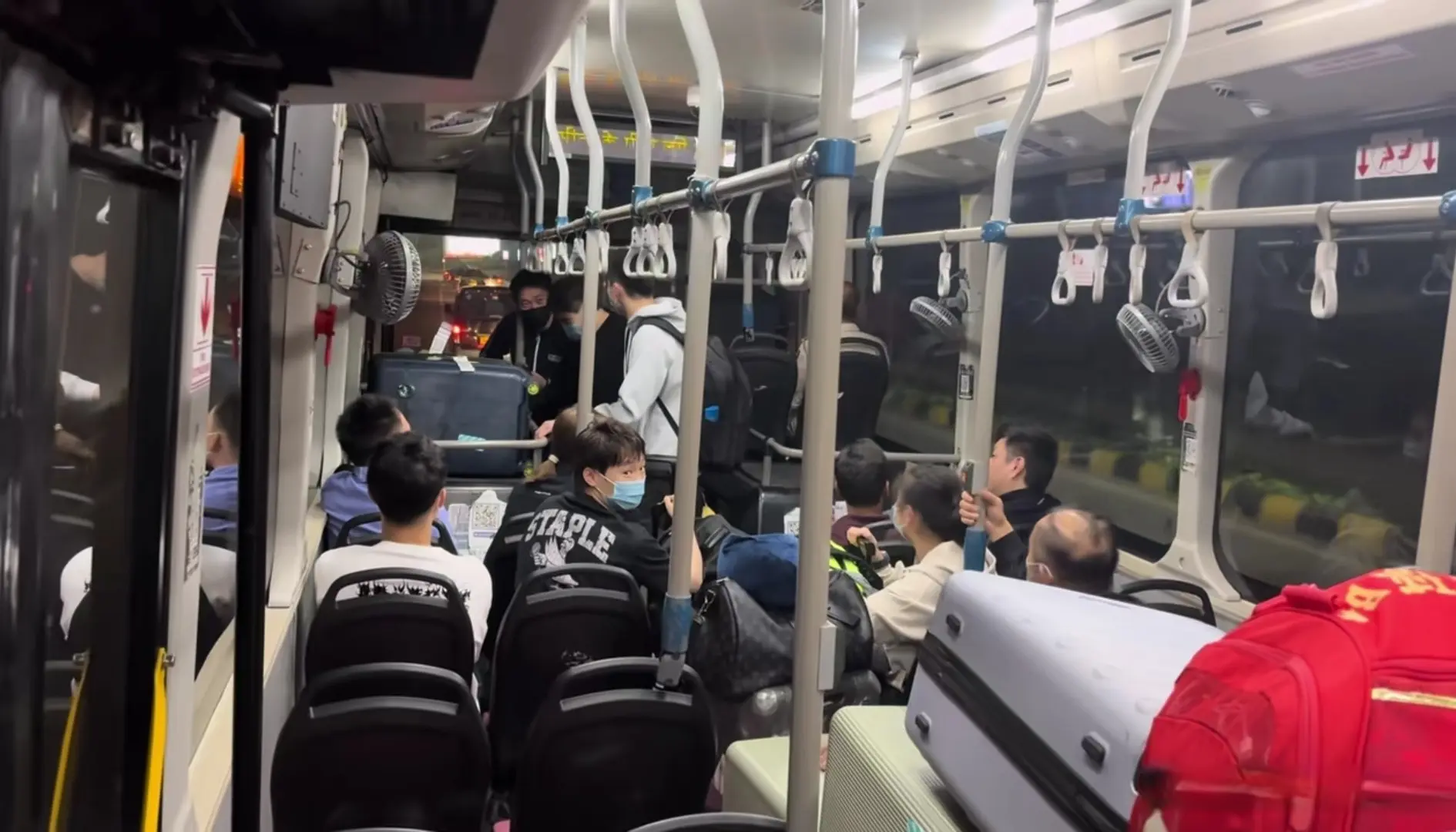 那笑, div, AA 那笑, div, AA