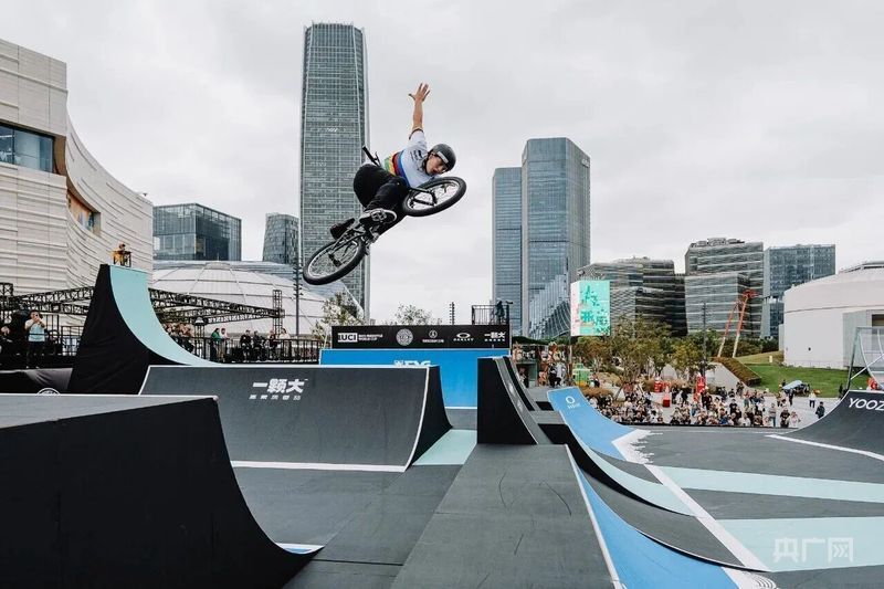 的竞技比赛, 今年FIS 的竞技比赛, 今年FIS